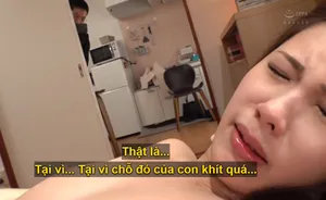 Đang làm quả lọ thì bị chị kế phát hiện